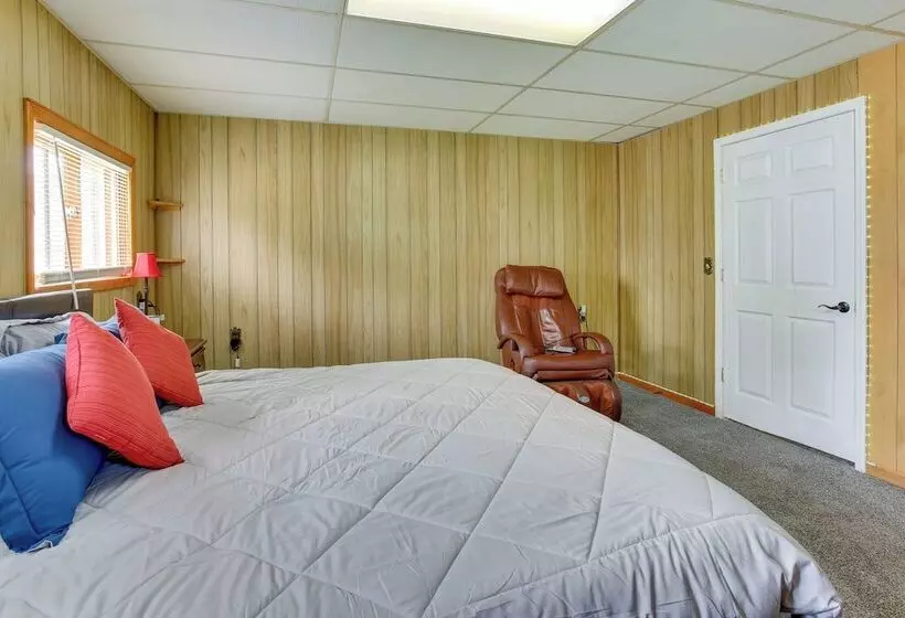 Manton Cottage ~ 34 Mi To Traverse City!