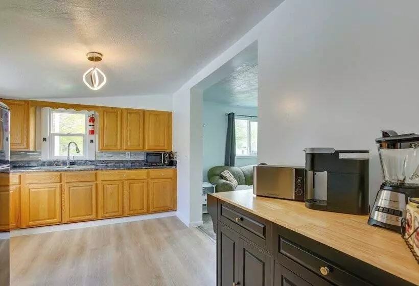 Manton Cottage ~ 34 Mi To Traverse City!