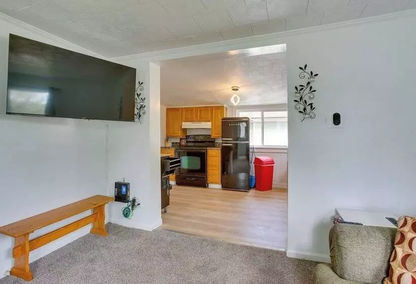 Manton Cottage ~ 34 Mi To Traverse City!