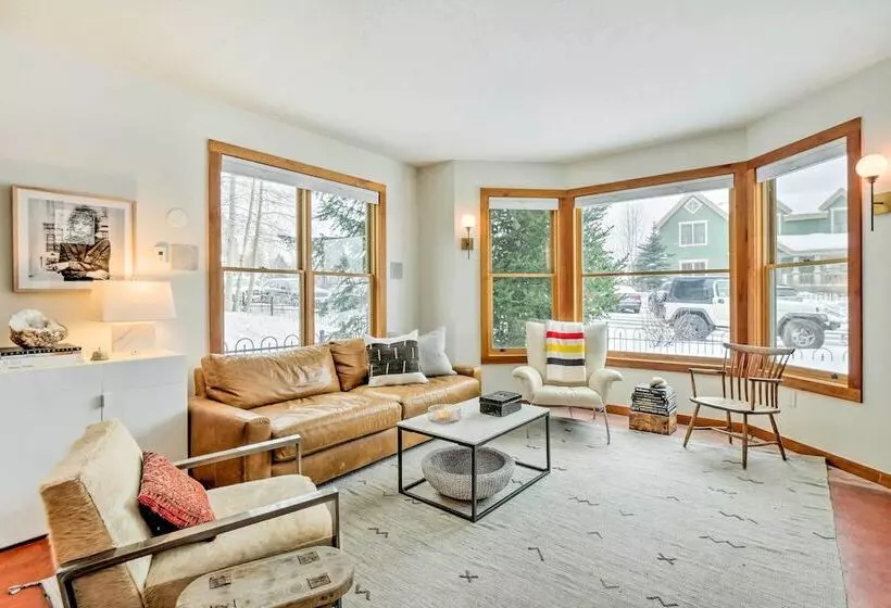 Whistle Pig  A Downtown Escape In Breckenridge