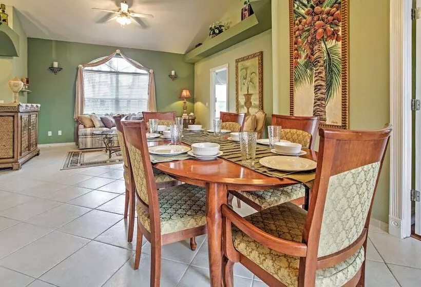 Naples Home W/ Pool, Extended Stays Welcome!