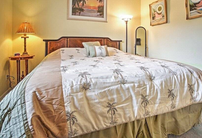 Naples Home W/ Pool, Extended Stays Welcome!