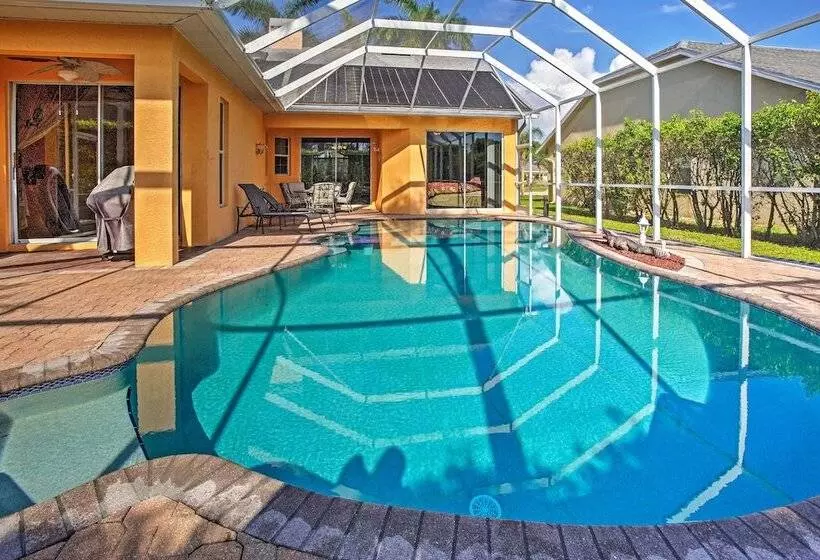 Naples Home W/ Pool, Extended Stays Welcome!
