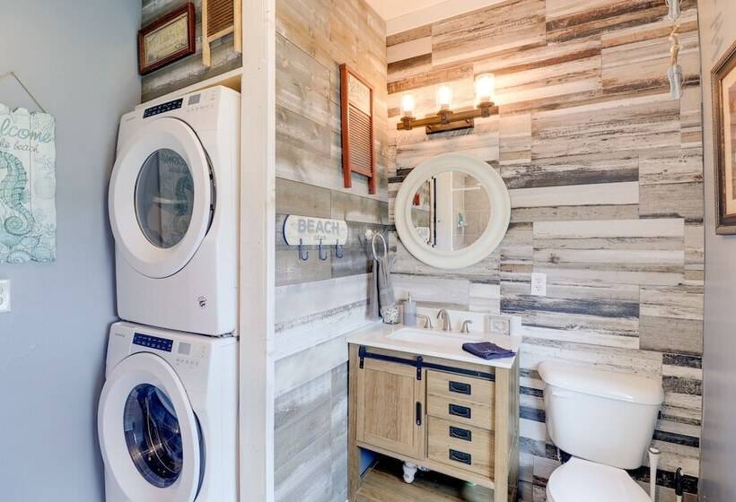 Oceanfront Milford Home W/ View & Boat Access