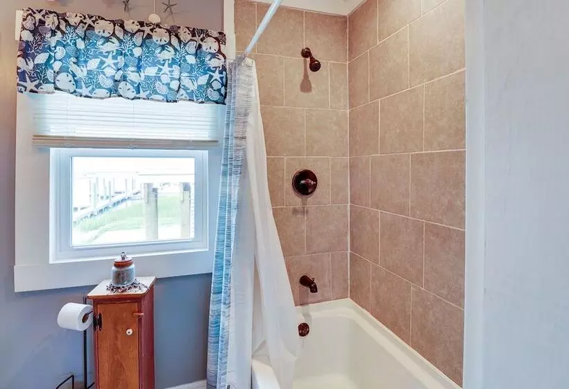 Oceanfront Milford Home W/ View & Boat Access