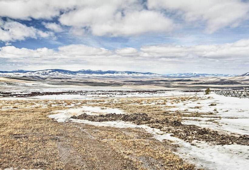 Peaceful Retreat On 1 Acre W/ Panoramic Mtn Views!