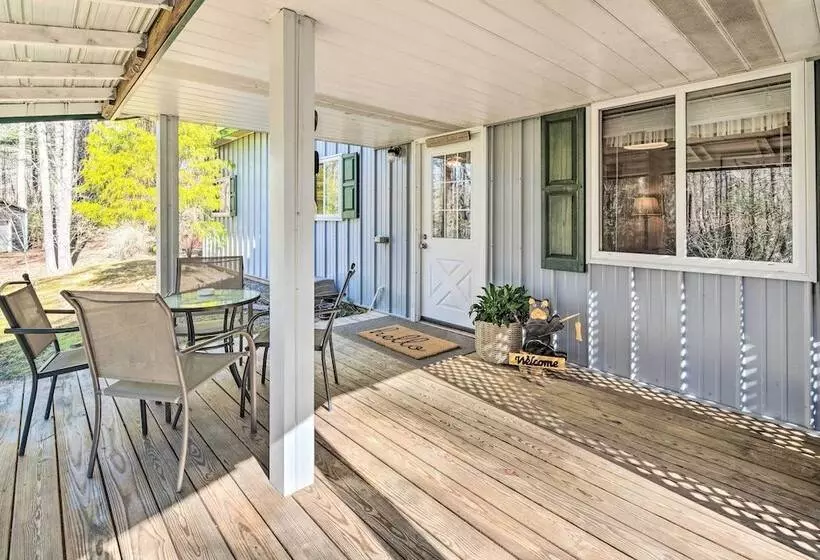 Penrose Home W/ Covered Deck + Fire Pit!