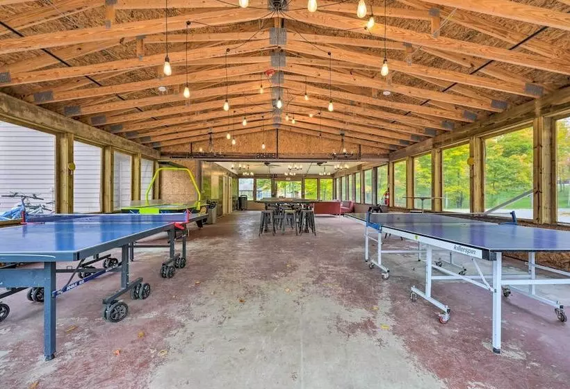 Pet Friendly Cassopolis Escape W/ Lake Access