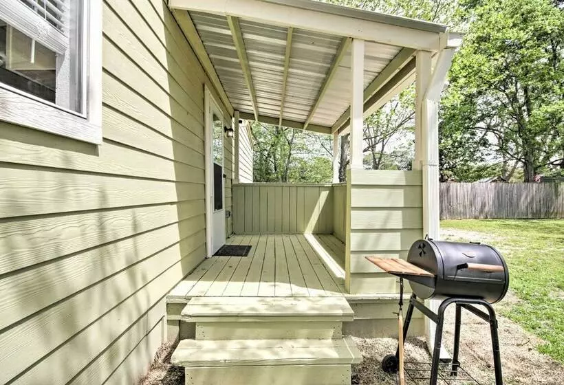 Relaxing Tomball Retreat: Walk To Main Street