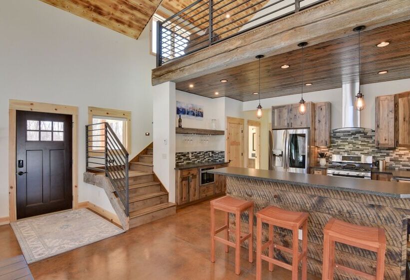 Riverfront Home W/ Bbq: 2 Mi To Downtown Gunnison!