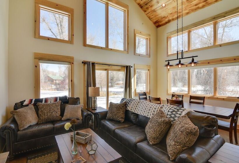 Riverfront Home W/ Bbq: 2 Mi To Downtown Gunnison!