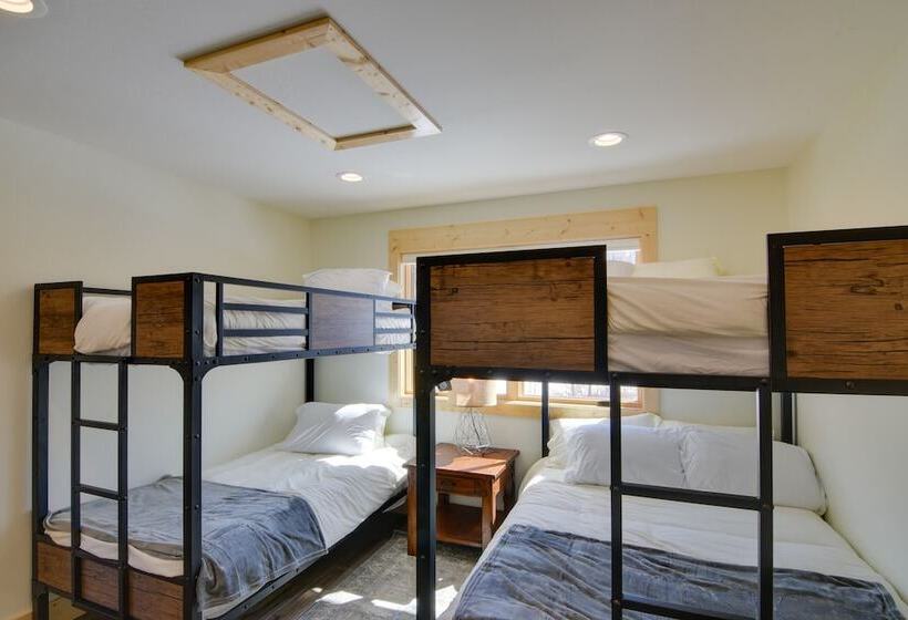 Riverfront Home W/ Bbq: 2 Mi To Downtown Gunnison!