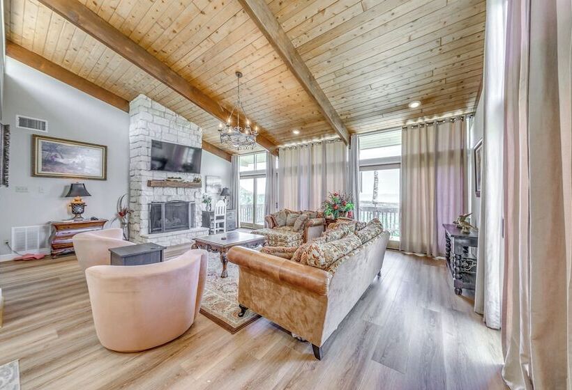 Serene Alto Cabin W/ Mountain Views & Fire Pit!