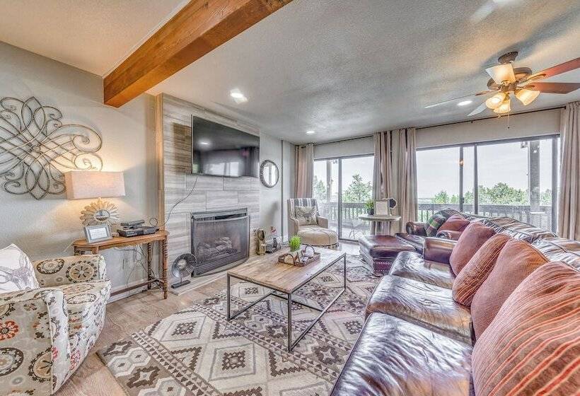 Serene Alto Cabin W/ Mountain Views & Fire Pit!