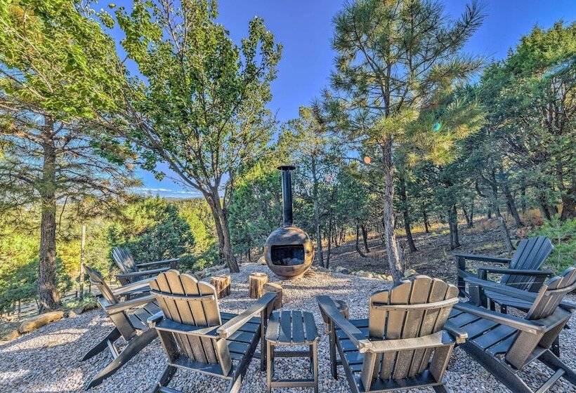 Serene Alto Cabin W/ Mountain Views & Fire Pit!