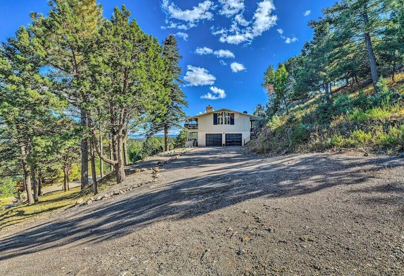 Serene Alto Cabin W/ Mountain Views & Fire Pit!