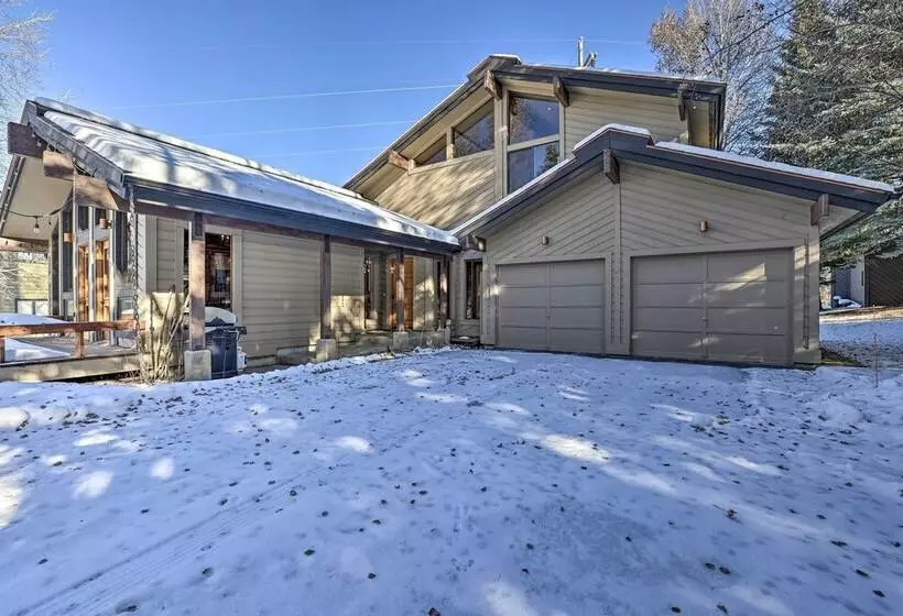 Serene Ski Retreat   3 Miles To Sun Valley Resort!