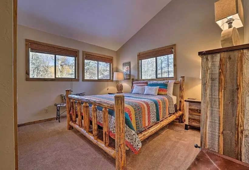 Serene Ski Retreat   3 Miles To Sun Valley Resort!