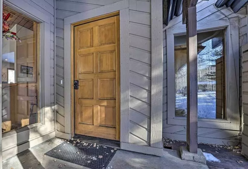 Serene Ski Retreat   3 Miles To Sun Valley Resort!