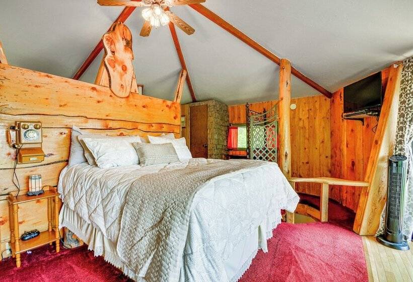 Snowflake Cabin    Mins To Cody & Red Lodge!