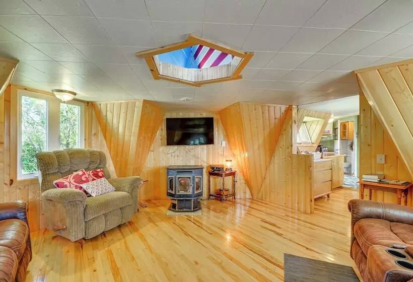 Snowflake Cabin    Mins To Cody & Red Lodge!