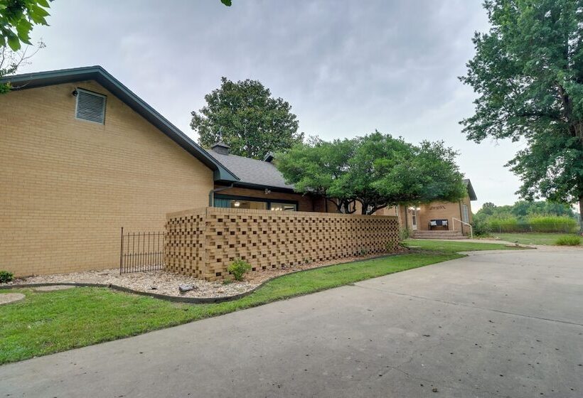 7 Mi To Lake Eucha: Home W/ Game Room In Jay!