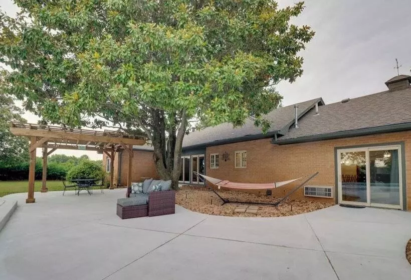 7 Mi To Lake Eucha: Home W/ Game Room In Jay!