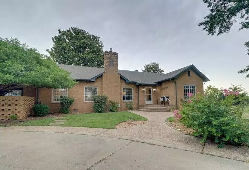 7 Mi To Lake Eucha: Home W/ Game Room In Jay!