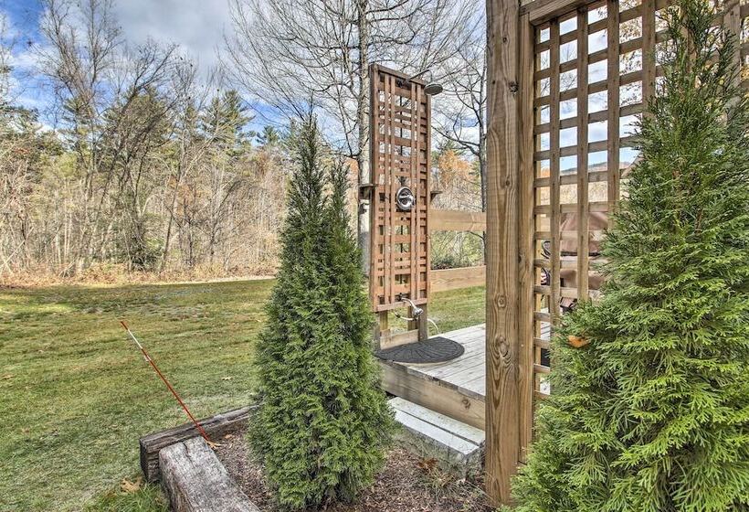 White Mountains Home W/ Hot Tub   Walk To Town!