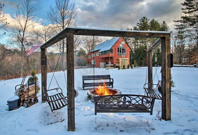 White Mountains Home W/ Hot Tub   Walk To Town!
