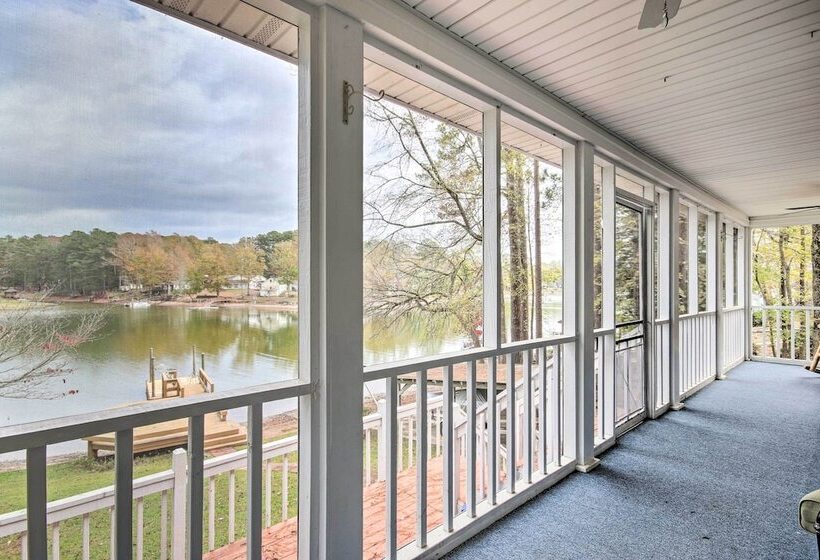 Sunny Lakefront Escape In Prosperity W/ Dock!