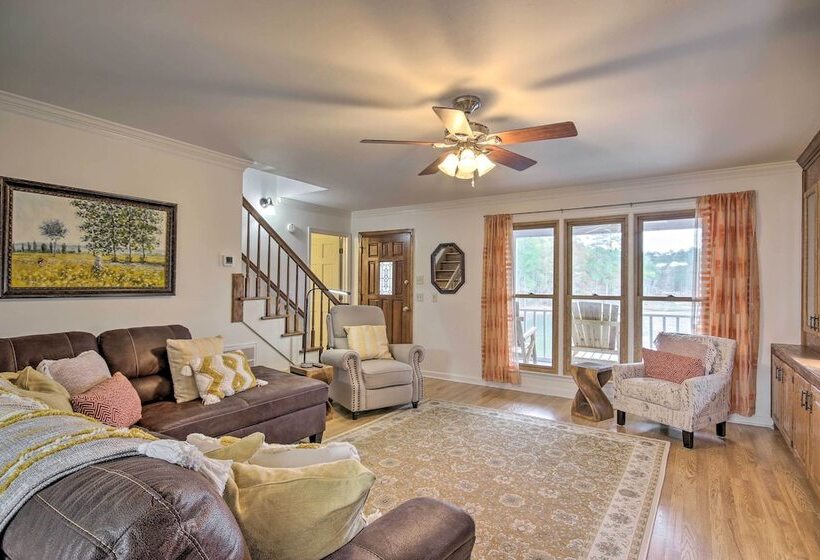 Sunny Lakefront Escape In Prosperity W/ Dock!