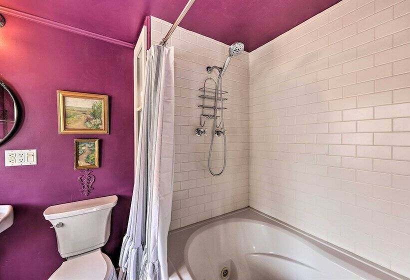 Walk To Dtwn: Historic Home In Eureka Springs