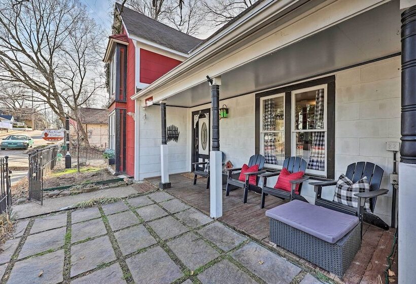 Walk To Dtwn: Historic Home In Eureka Springs