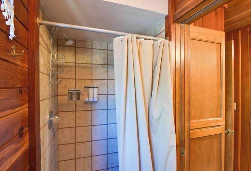 Welcoming Cole Ridge Chalet In Kelseyville!