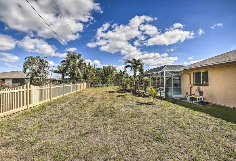 Breezy Cape Coral Oasis, Covered Lanai & Bbq