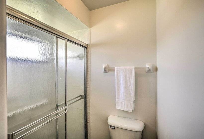 Breezy Cape Coral Oasis, Covered Lanai & Bbq