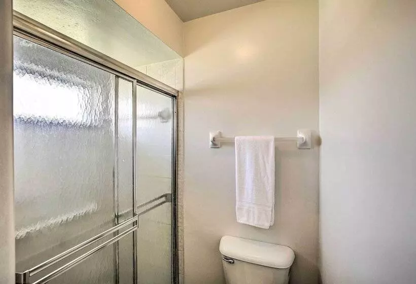 Breezy Cape Coral Oasis, Covered Lanai & Bbq