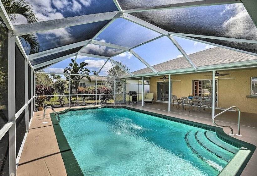 Breezy Cape Coral Oasis, Covered Lanai & Bbq