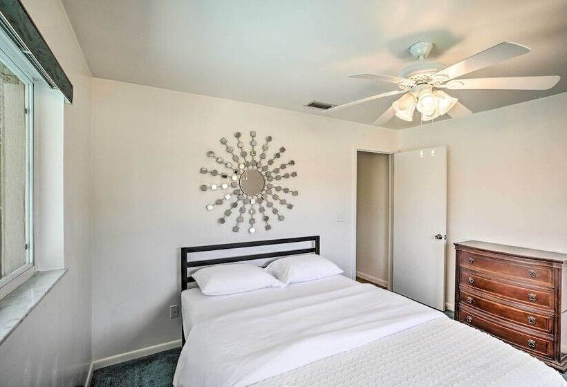 Breezy Cape Coral Oasis, Covered Lanai & Bbq