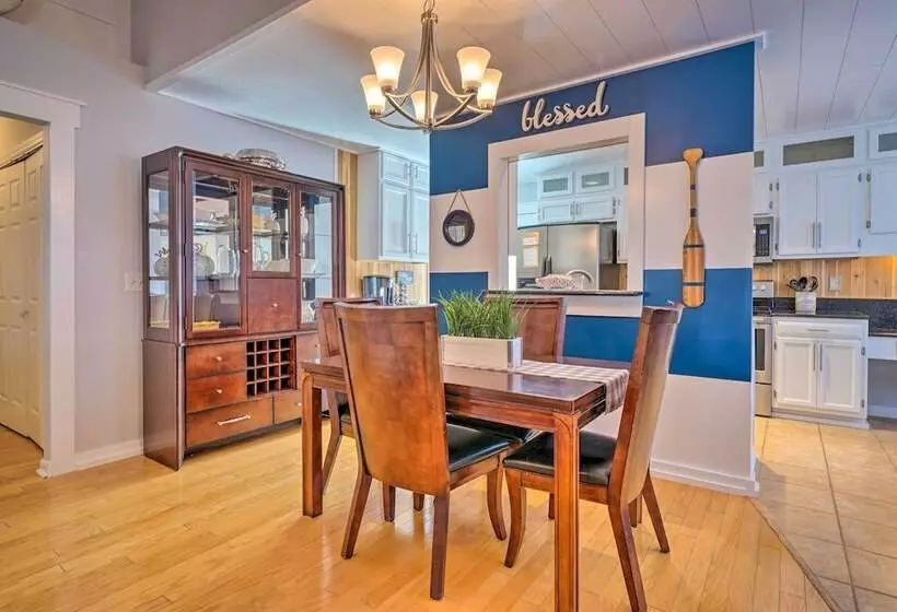 Peaceful Wilmington Home Near Beach & Downtown!