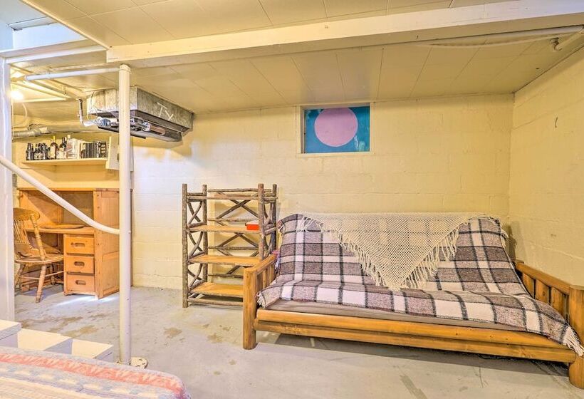 Cañon City Abode, 13 Mi To Royal Gorge Bridge!