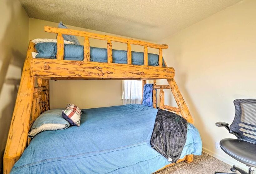 Cañon City Abode, 13 Mi To Royal Gorge Bridge!