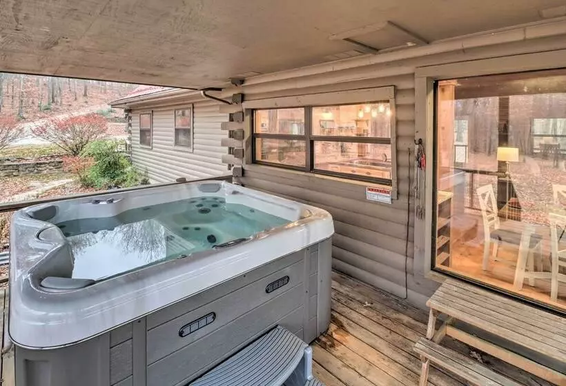 Charming Cabin W/ Hot Tub, Fire Pit & Views!