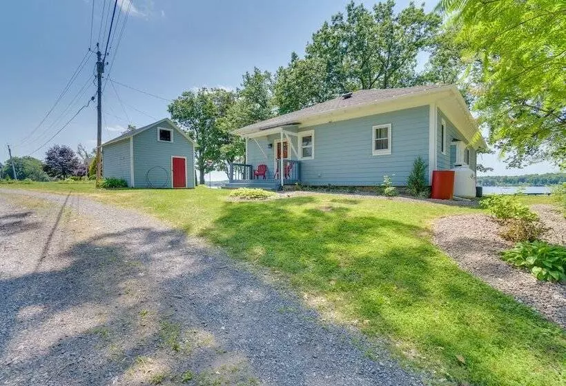Waterfront Getaway On Sodus Bay: Prime Location!