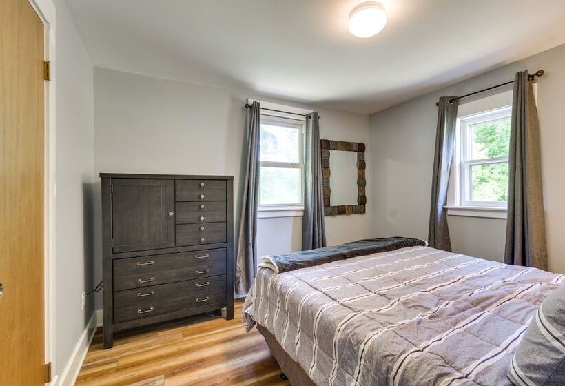 Waterfront Getaway On Sodus Bay: Prime Location!