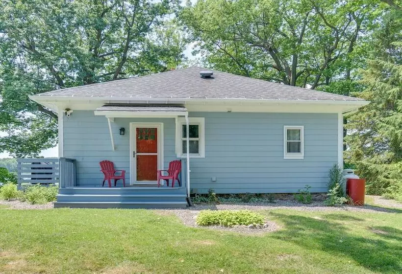 Waterfront Getaway On Sodus Bay: Prime Location!