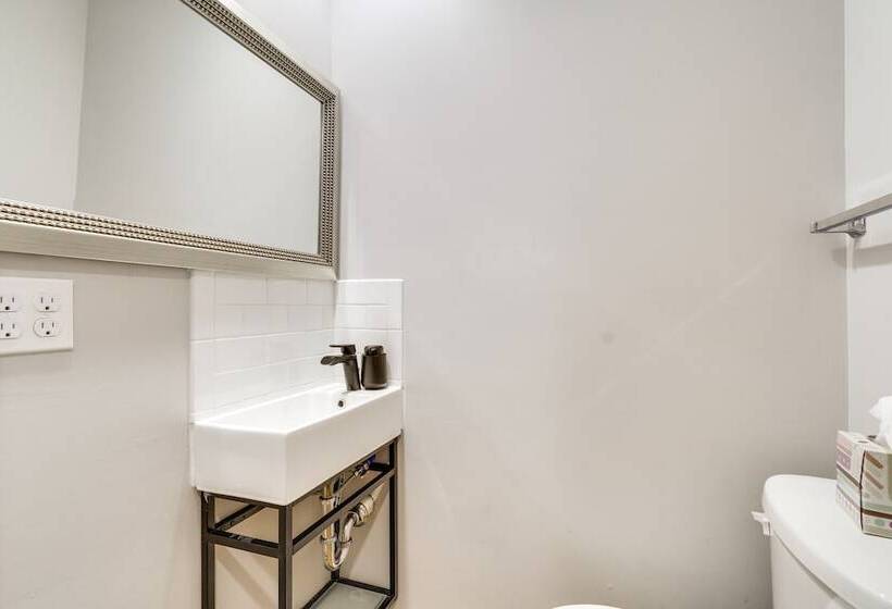 Waterfront Getaway On Sodus Bay: Prime Location!