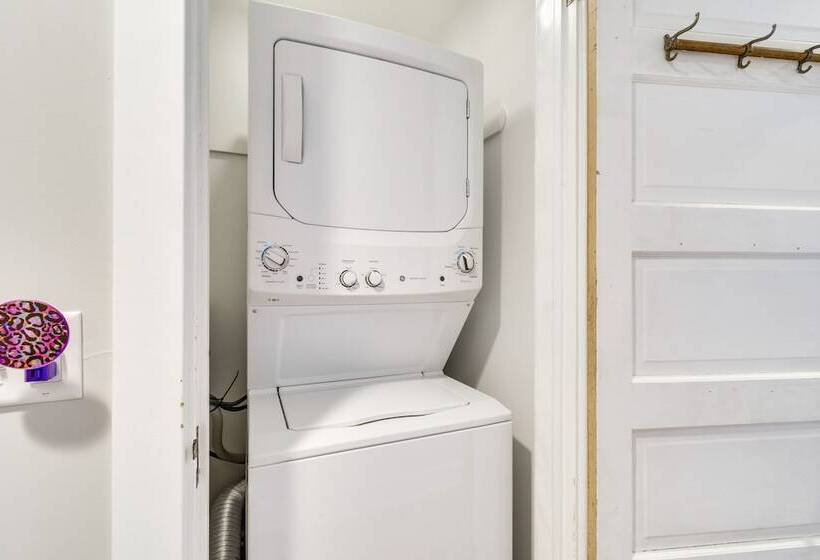 Waterfront Getaway On Sodus Bay: Prime Location!