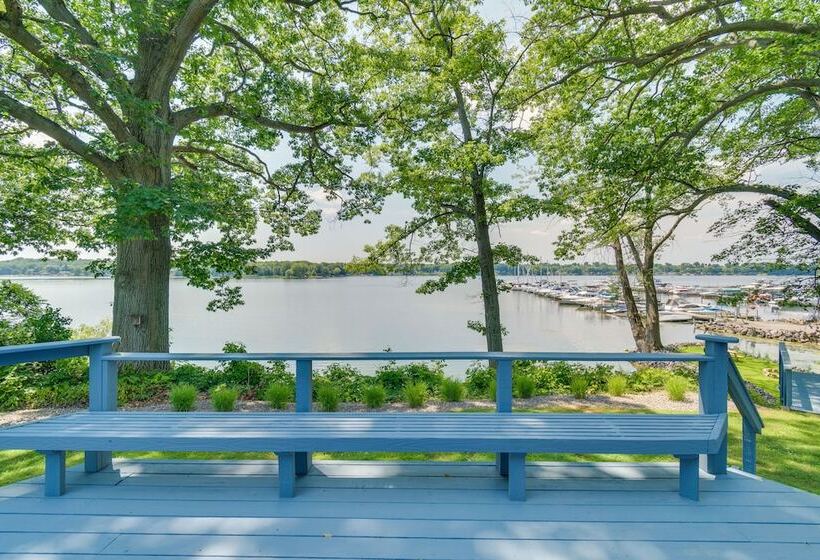 Waterfront Getaway On Sodus Bay: Prime Location!